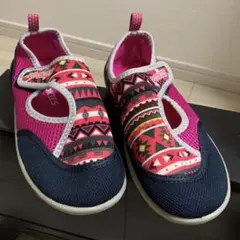 Item thumbnail for item 2c9c5a8e-dcc2-473b-8920-f4368435806b