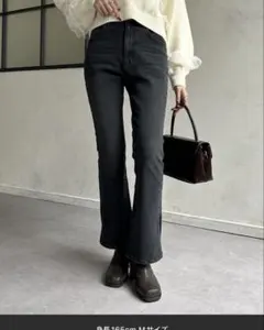 Thevon ストレッチフレアスリットデニム　ブラック