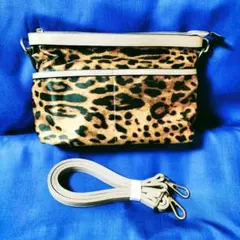 新品！✨《レオパードリアルプリント》✨ナイロン製２WAYショルダー ボディバック