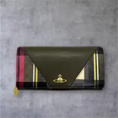 美品 ヴィヴィアンウエストウッド 長財布 カーキ チェック柄レザー ゴールド金具