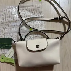 新品LONGCHAMP ルショルダーバッグ ル プリアージュ レザー　XS /白