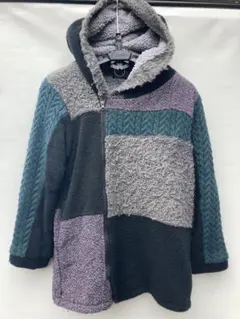 チャイハネニットアウター