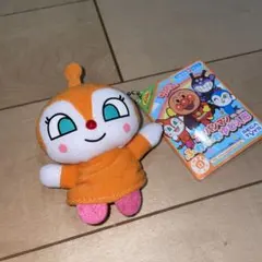 アンパンマンふわふわゆび人形　ドキンちゃん