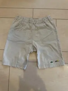 ファミリア　ベージュ 車刺繍 ハーフパンツ 110cm