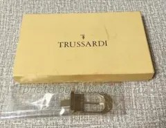 未使用　トラサルディ　ゴールドのバックル　TRUSSARDI　金　GOLD　新品