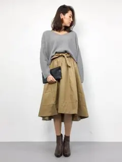 ミディボリュームスカート