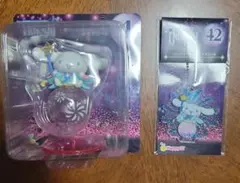 サンリオくじ　シナモロール　フィギュア、アクリルチャーム