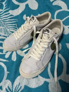 NIKE SB ZOOM BLAZER LOW White Palm Green