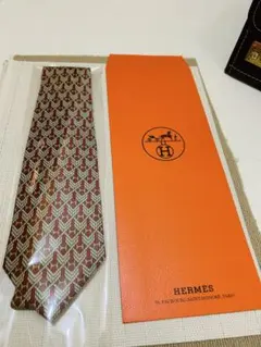 【ケース付美品】HERMES エルメス　シルク ネクタイ ロゴ フランス製