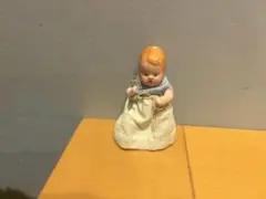 NAO by Lladro 少女の陶器人形 置物 - メルカリ