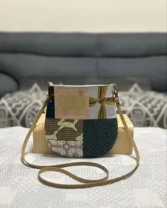 ハンドメイド ミナペルホネン パッチのお散歩ポシェット