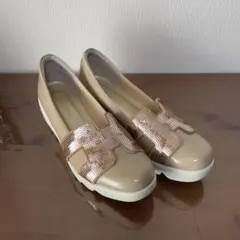 美品★ヒルズアヴェニュー ウェーブソール パンプス 23.5センチベージュ