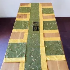 【新品】韓国を楽しむテーブルランナー・ランチョンマット・お箸セット　刺繍