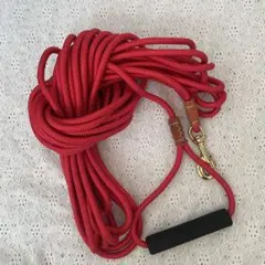 【ハチ様専用】 犬用ロングリード 赤色がかわいい♡シンプルデザイン