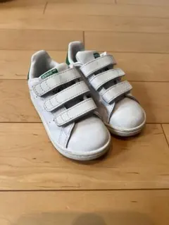 adidas Stan Smith キッズスニーカー