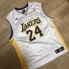 コービーブライアントユニフォームサイズLです。