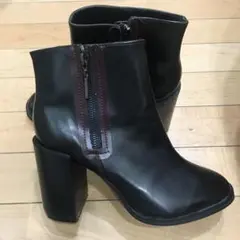 ZARAショートブーツ