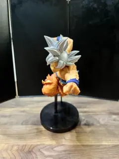 ドラゴンボール 孫悟空 身勝手の極意 フィギュア　外箱なし　台座ありのサムネイル