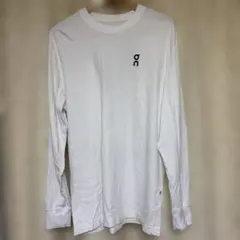 On ロングスリーブTシャツ ホワイト