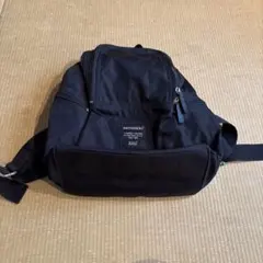 marimekko ブラックリュックMetro