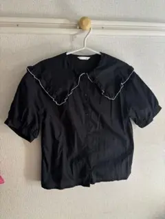 ehkä söpö フリル付き半袖シャツ Fサイズ