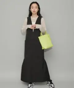 ADAM ET ROPE' Vネックギャザーワンピース