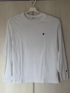 Champion チャンピオン ロンT 長袖 XL ホワイト ワンポイント刺繍白