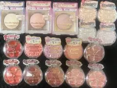 キャンメイク クリームチーク ＆ ハイライター 17点 まとめ売りのサムネイル