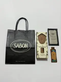 SABON ヘアブラシ　紙袋&試供品セットのサムネイル