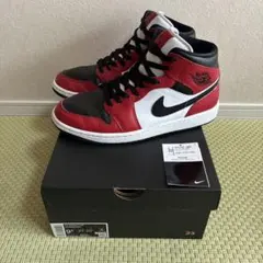 ナイキ AIR JORDAN 1 MID CHICAGO BLACK TOE