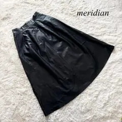 D6【メリディアン】フェイクレザーフレアスカート　半端丈　シック　カジュアル