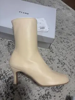 CLANE ブーツ アイボリー ROUND TOE SHORT BOOTSのサムネイル