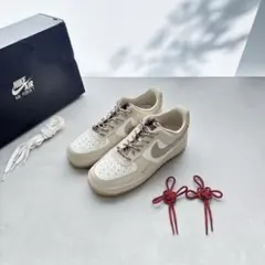 ナイキ ウィメンズ エア フォース 1 '07 LX 25