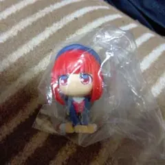 ミニフィギュア 赤髪 キャラクター　有馬かな