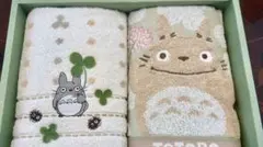 新品⭐︎となりのトトロ ハンドタオル 2枚セットのサムネイル