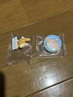 くら寿司 シナモロール モカ フィギュア カプチーノ 缶バッジ