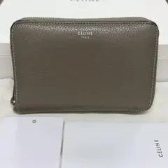 THE ROW ザロウ ZIPPED WALLET フラグメントケース - メルカリ
