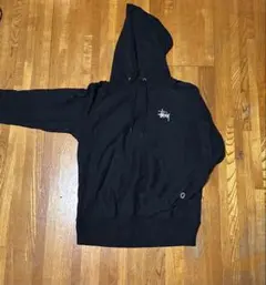 STUSSY×Championコラボパーカー