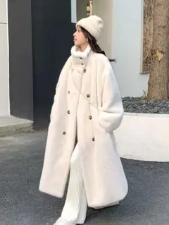 【新品未使用】ロングアウター　厚手エコファー　ダブルブレストコート