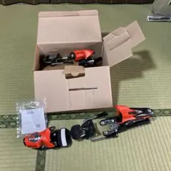 Item thumbnail for item 590bf4aa-d2a5-47de-9cad-b72c708e879e