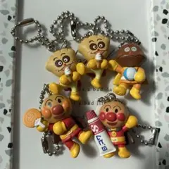 アンパンマン　キャラクターキーホルダー　5個セット