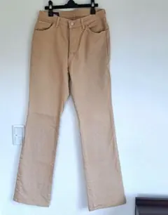 ベージュ デニム