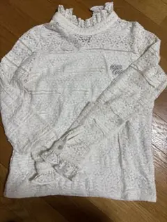 キスオンザグリーン　トップス