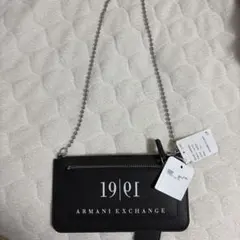 ARMANI EXCHANGE ブラックショルダーバッグ