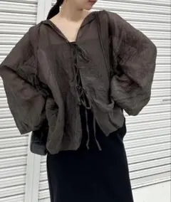u*e様 【セレクトモカby son】2way ボリュームオーバートップスのサムネイル
