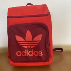 adidas リュック　赤