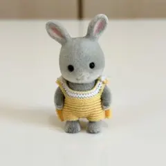 シルバニア　わたウサギ　赤ちゃん　ロンパース　初期　レア　灰色　グレー