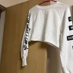 ANAP ロゴプリント クロップド丈 長袖トップス