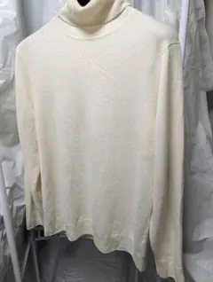 UNIQLO 白 タートルネック XL
