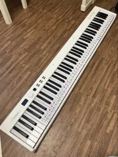 カリーナ 電子ピアノ ホワイト 88鍵 Amazon | Carina 電子ピアノ 88鍵盤 キーボード 軽量スリム 充電